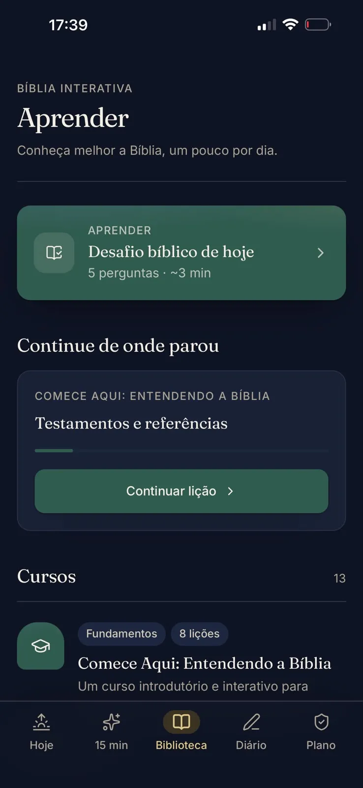 Tela Aprender do aplicativo, com desafio bíblico e cursos
